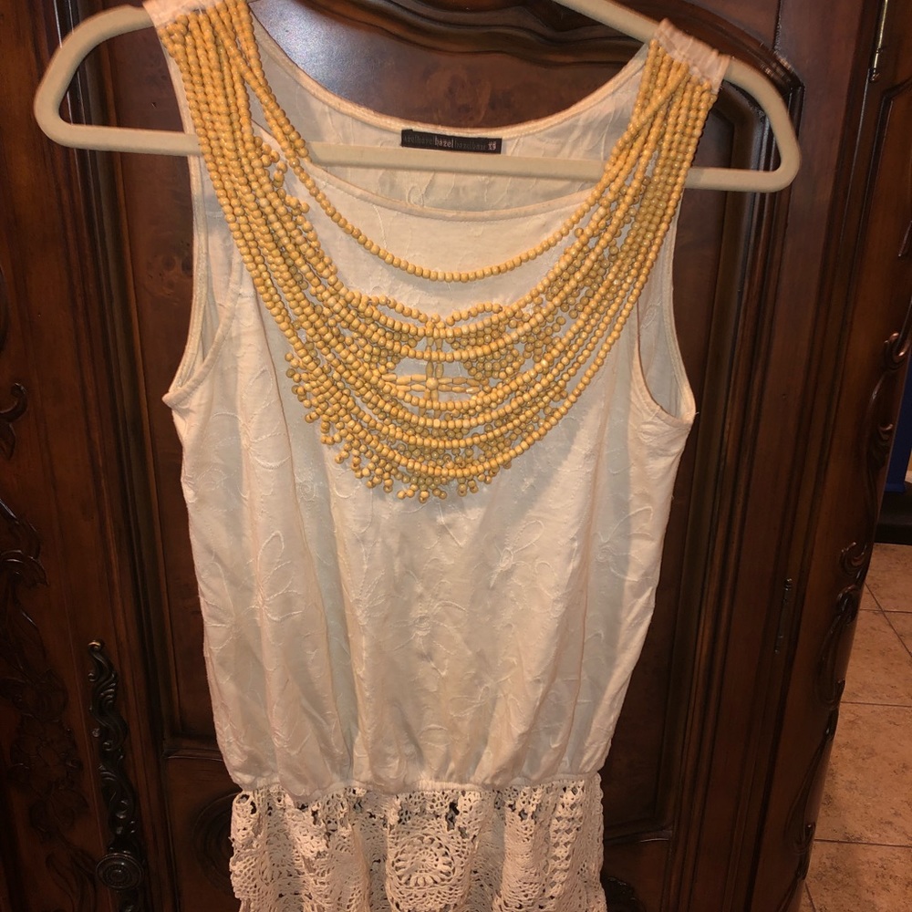 Women’s tunic beaded top.  Crochet bottom, xsmall